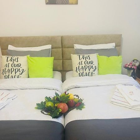 Spacious 2 Bedrooms In The Center Of 耶烈万 外观 照片
