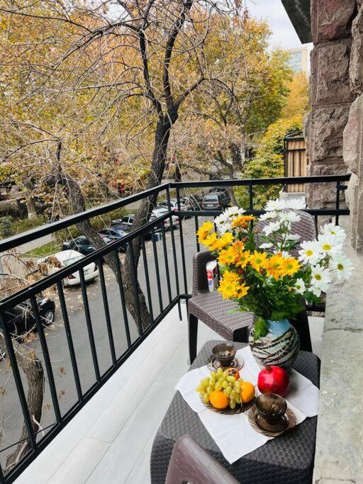 Spacious 2 Bedrooms In The Center Of 耶烈万 外观 照片