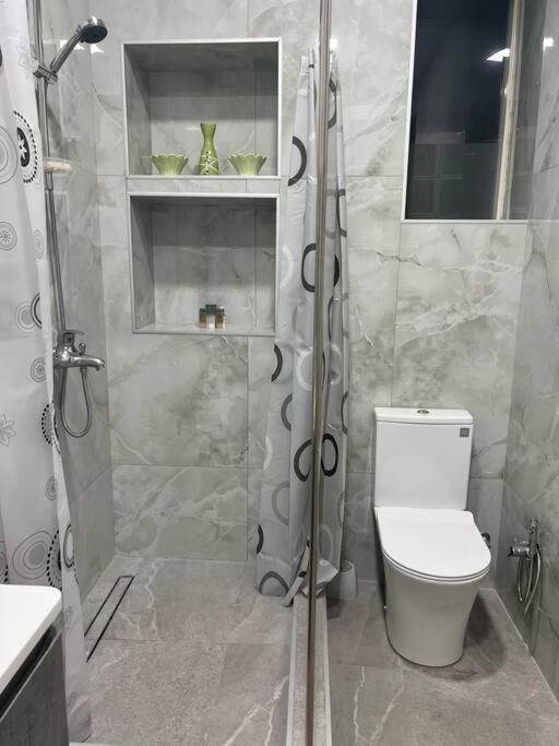 Spacious 2 Bedrooms In The Center Of 耶烈万 外观 照片