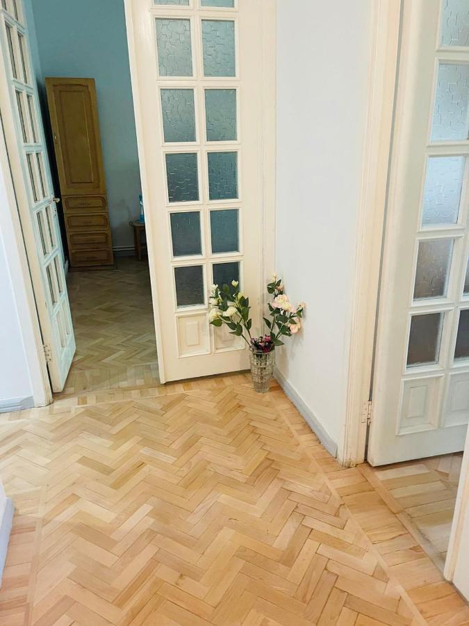 Spacious 2 Bedrooms In The Center Of 耶烈万 外观 照片
